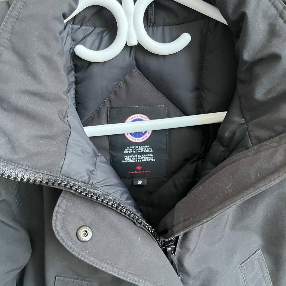 Canada Goose Trillium Parka size small black - Picture 5 of 10